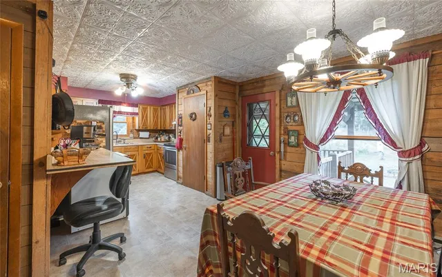 $399,000 | 98 Pinecrest Lane, Steelville, MO 65565