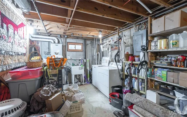 $399,000 | 98 Pinecrest Lane, Steelville, MO 65565