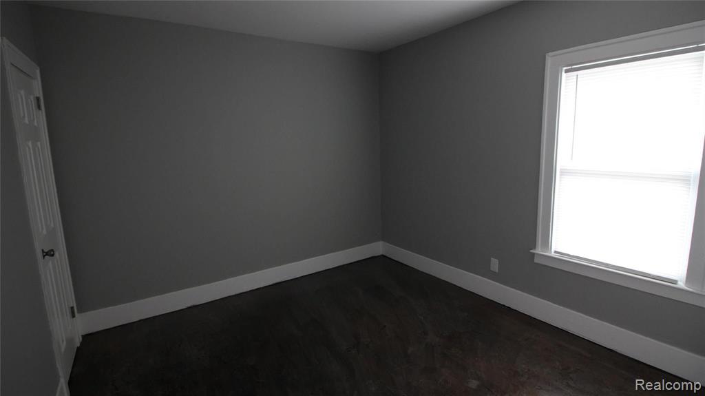 5529 Nottingham Road Detroit, MI 48224 - Photo 8 of 13