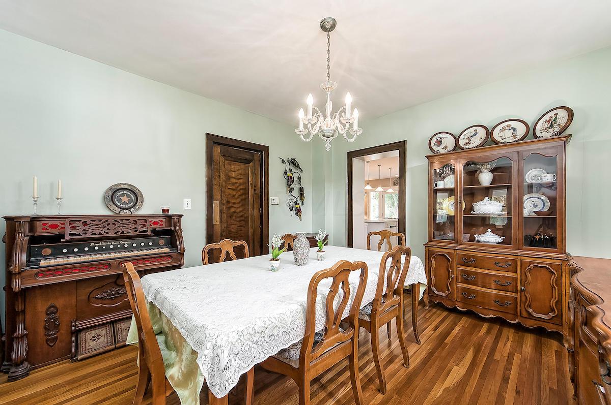 123 South Cassingham Road Bexley, OH 43209 - Photo 11 of 48