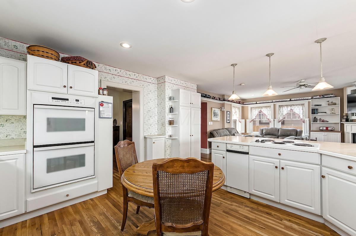 123 South Cassingham Road Bexley, OH 43209 - Photo 13 of 48
