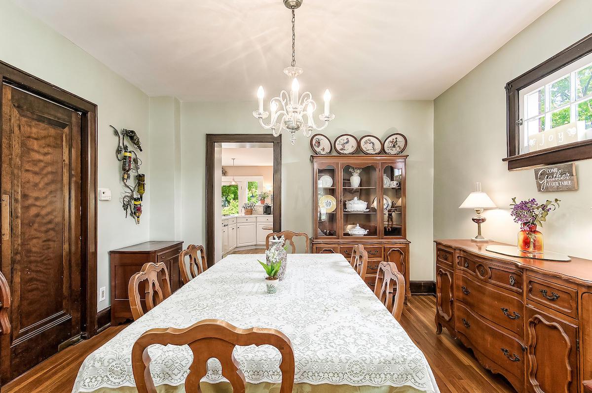 123 South Cassingham Road Bexley, OH 43209 - Photo 9 of 48