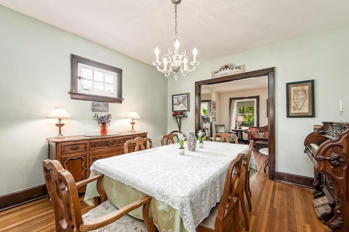 123 South Cassingham Road Bexley, OH 43209 - Photo 10 of 48
