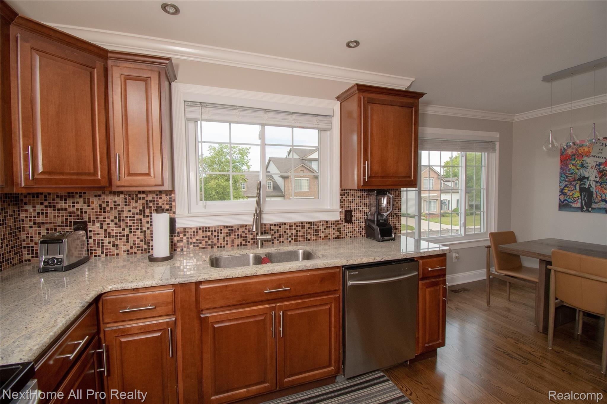 272 Oak Ridge Drive Pontiac, MI 48341 - Photo 15 of 38 DSC_5256.jpg
