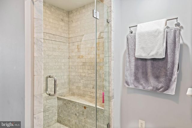 $1,355,000 | 15 East Oak Street, Alexandria, VA 22301