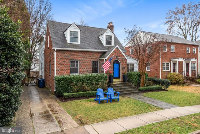 $1,355,000 | 15 East Oak Street, Alexandria, VA 22301