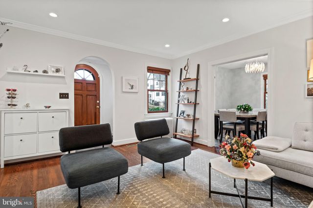 $1,355,000 | 15 East Oak Street, Alexandria, VA 22301