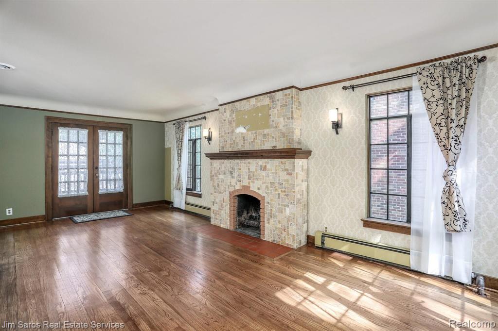 328 Fisher Road Grosse Pointe Farms, MI 48230 - Photo 12 of 24
