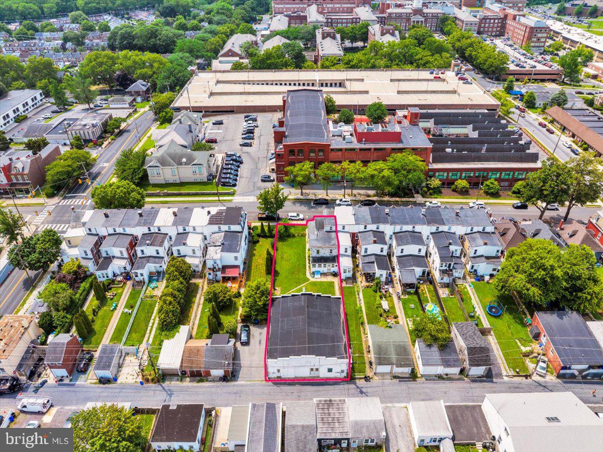529 Chestnut Street West Reading, PA 19611 - Photo 23 of 29 an aerial view of multiple house