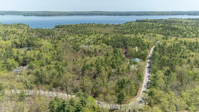 $795,000 | 392 Raymond Cape Road, Raymond, ME 04071