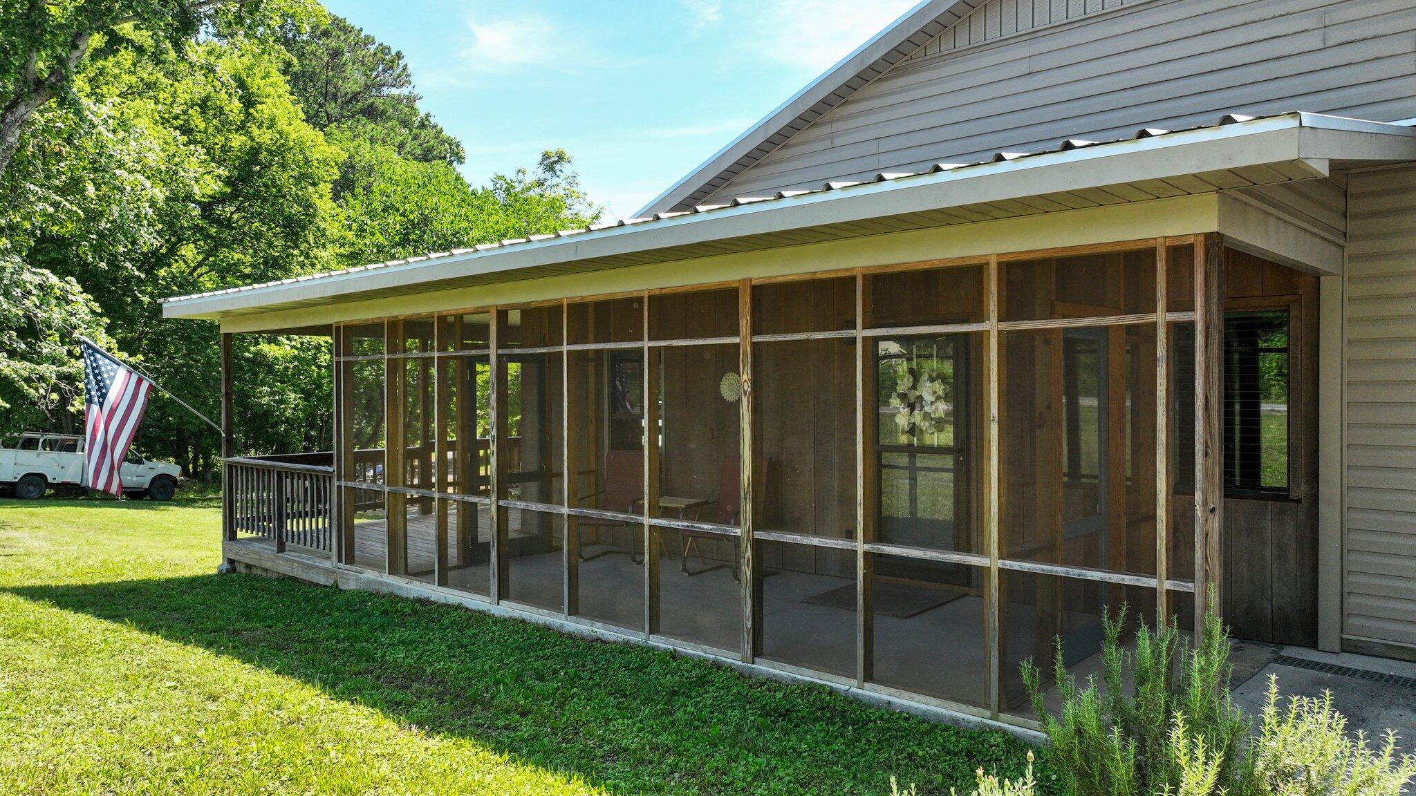 893 Tunnel Hill Road Cleveland, TN 37311 - Photo 36 of 37 Screen porch 1