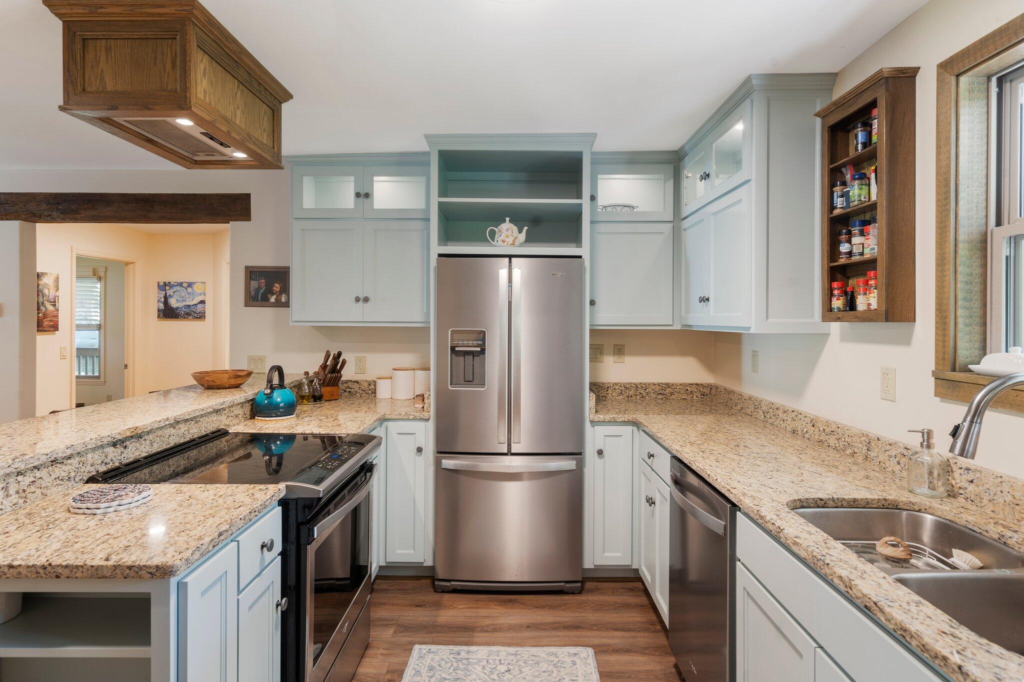893 Tunnel Hill Road Cleveland, TN 37311 - Photo 5 of 37 Kitchen