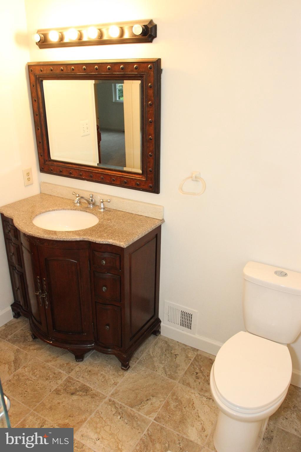 1135 Bandy Run Road Herndon, VA 20170 - Photo 12 of 30 Full bath 2