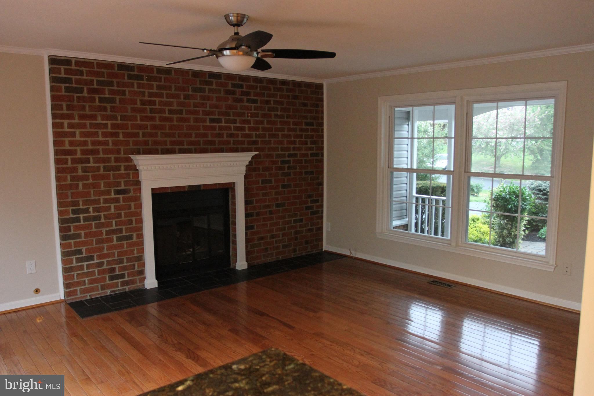 1135 Bandy Run Road Herndon, VA 20170 - Photo 17 of 30 Family Room