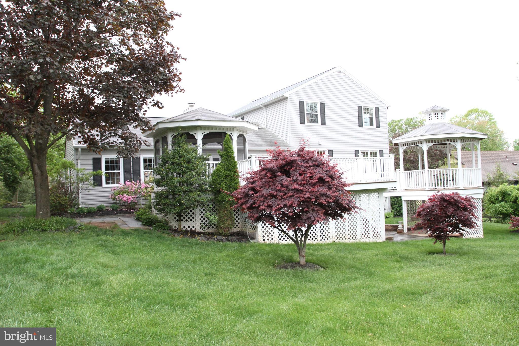 1135 Bandy Run Road Herndon, VA 20170 - Photo 3 of 30 Exterior (Rear)