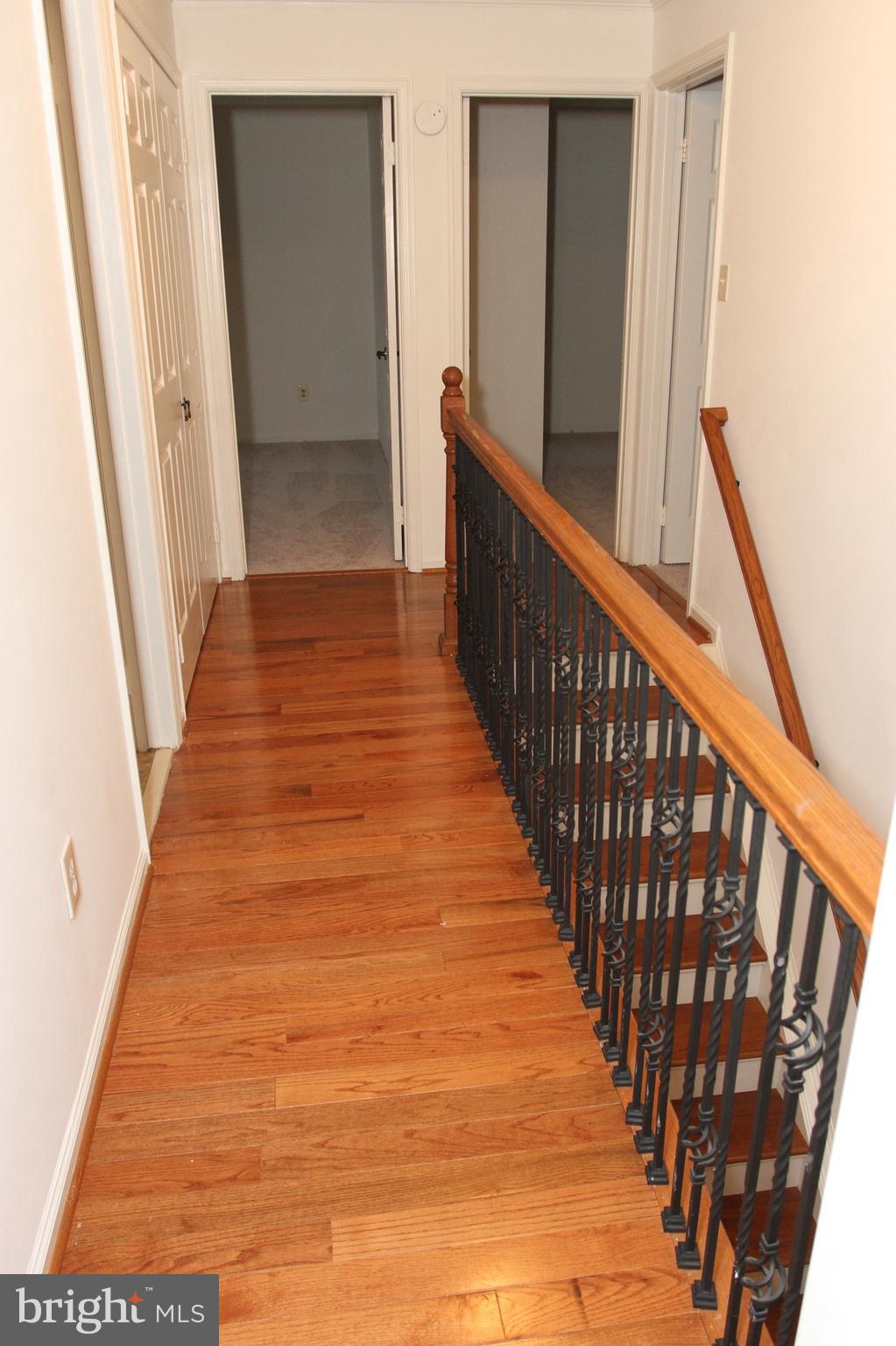 1135 Bandy Run Road Herndon, VA 20170 - Photo 21 of 30 Hallway