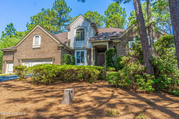 $850,000 | 11 Squires Lane, Pinehurst, NC 28374
