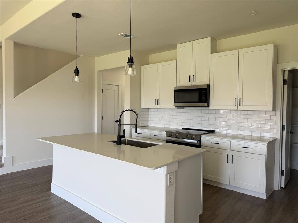 205 Reliance Road Godley, TX 76044 - Photo 13 of 25 Gallery Image 13