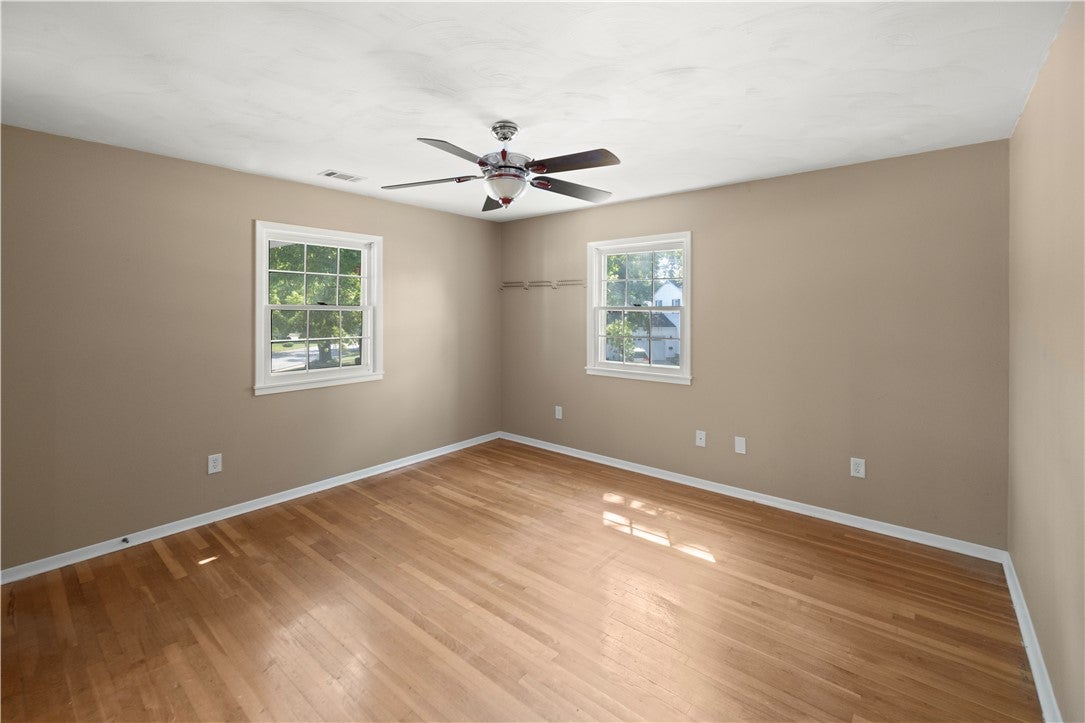 4103 Newcastle Drive Decatur, IL 62526 - Photo 13 of 26 Gallery Image 13