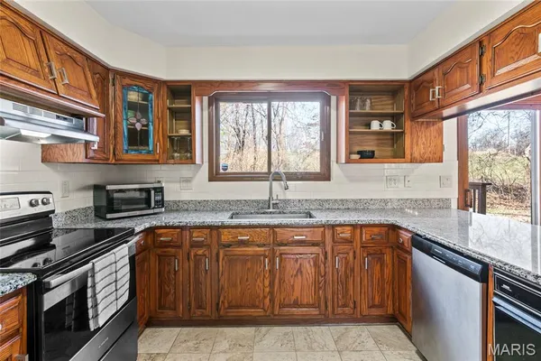 $399,900 | 6589 Oak Hill Manor, Glen Carbon, IL 62034