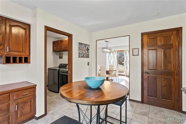 $399,900 | 6589 Oak Hill Manor, Glen Carbon, IL 62034