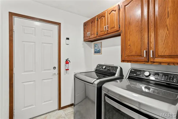 $399,900 | 6589 Oak Hill Manor, Glen Carbon, IL 62034