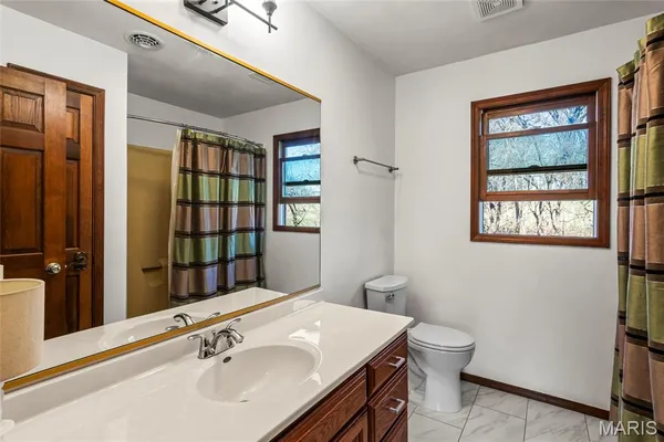 $399,900 | 6589 Oak Hill Manor, Glen Carbon, IL 62034