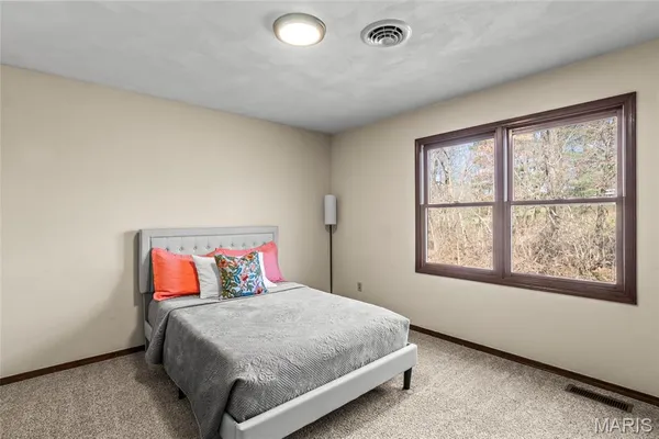 $399,900 | 6589 Oak Hill Manor, Glen Carbon, IL 62034