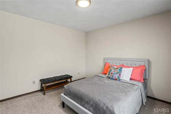 $399,900 | 6589 Oak Hill Manor, Glen Carbon, IL 62034