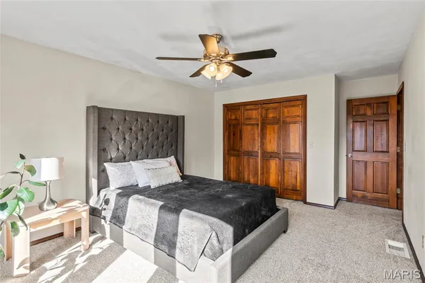 $399,900 | 6589 Oak Hill Manor, Glen Carbon, IL 62034