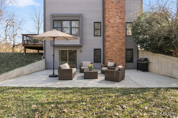 $399,900 | 6589 Oak Hill Manor, Glen Carbon, IL 62034