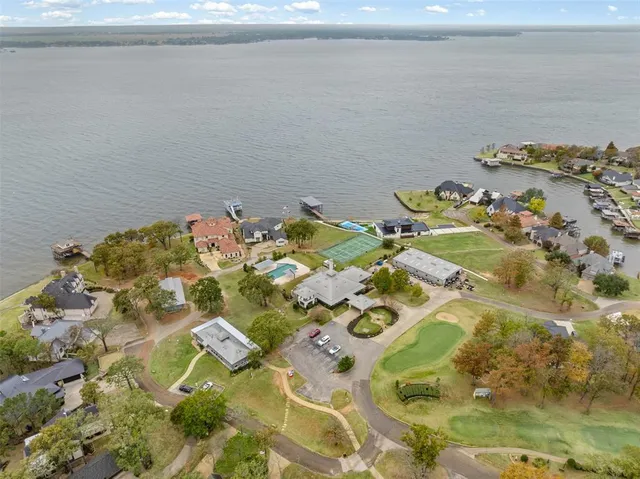 $996,000 | 117 St Annes, Mabank, TX 75156