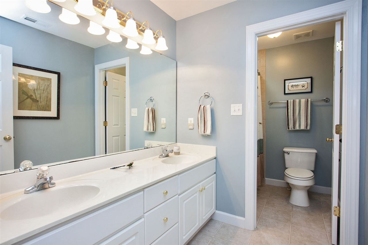 5772 Olde South Road Raleigh, NC 27606 - Photo 18 of 25 Bathroom