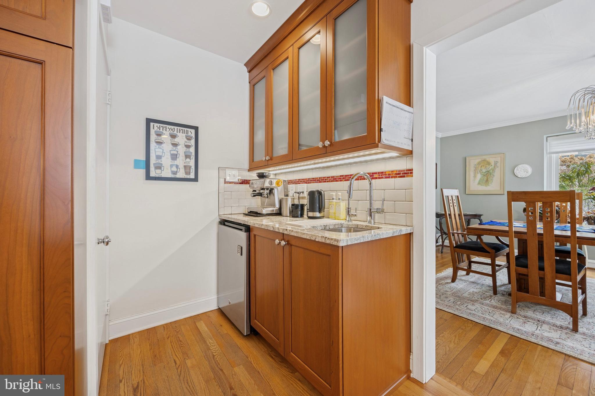 505 Red Leaf Road Wynnewood, PA 19096 - Photo 15 of 35 Kitchen with second sink and coffee bar
