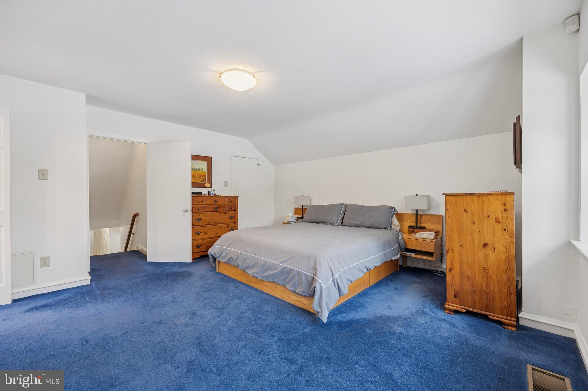 505 Red Leaf Road Wynnewood, PA 19096 - Photo 27 of 35 Private Primary Bedroom