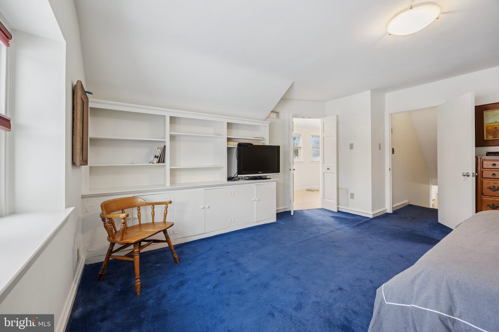 505 Red Leaf Road Wynnewood, PA 19096 - Photo 29 of 35 Primary Bedroom with built-ins