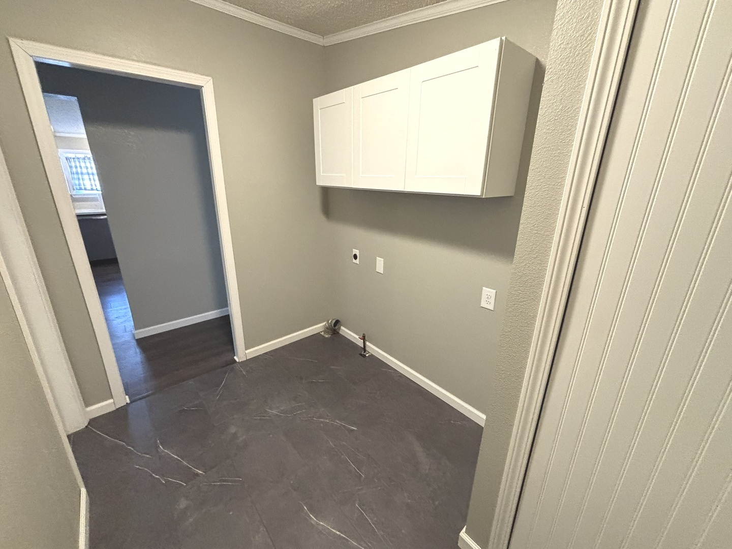 4120 Bannister Road Salem, IL 62881 - Photo 11 of 20 a view of an empty room