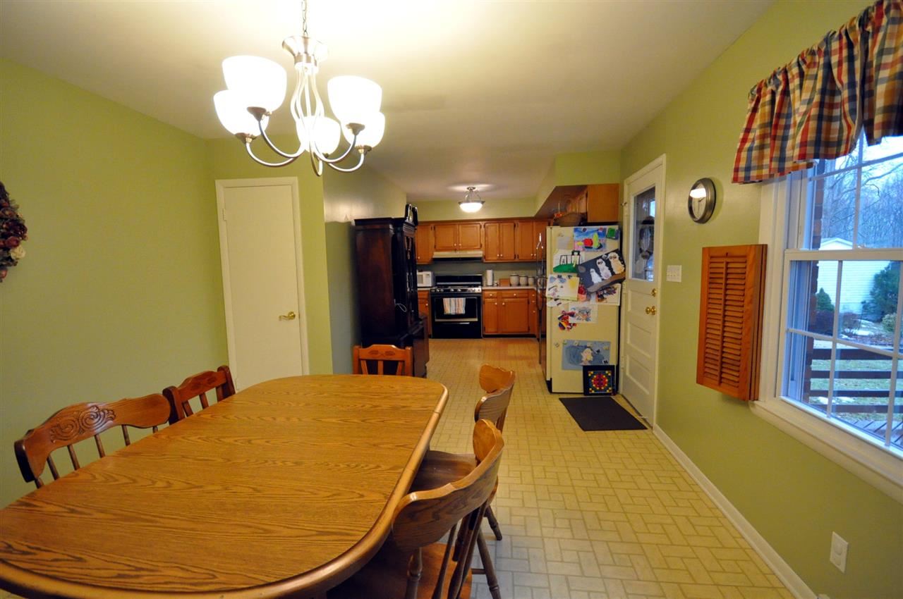 413 Christ Road Evansville, IN 47711 - Photo 8 of 27 Gallery Image 8
