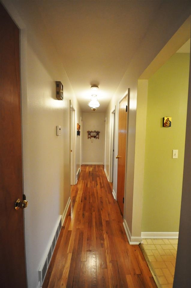 413 Christ Road Evansville, IN 47711 - Photo 9 of 27 Gallery Image 9