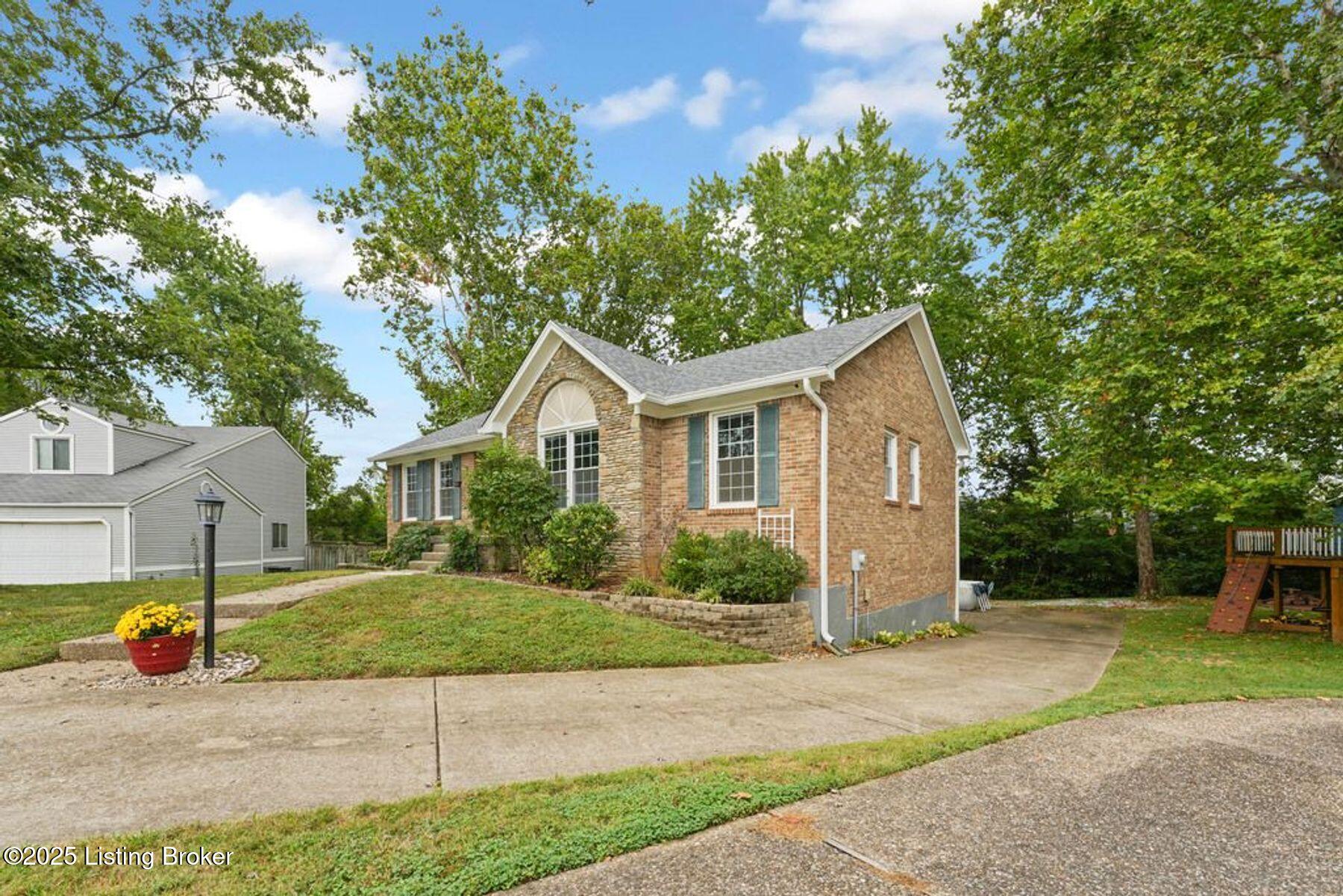 10417 Vantage Road Jeffersontown, KY 40299 - Photo 45 of 50 photo_online_055