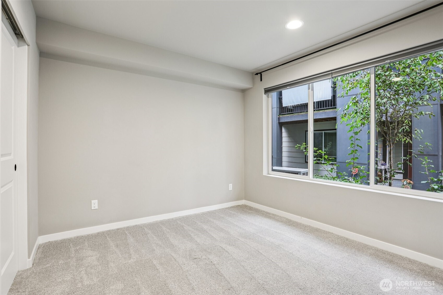 610 237th Place Southeast, Unit B Bothell, WA 98021 - Photo 7 of 38