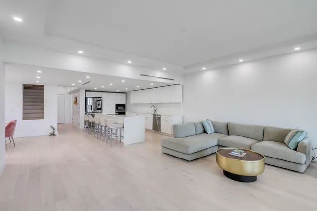 $999,000 | 4651 Northeast Ocean Boulevard, Unit 31, Stuart, FL 34996