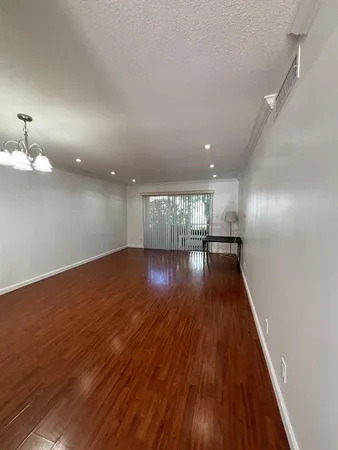 $1,625 | 218 Northeast 12th Avenue, Unit 106, Hallandale Beach, FL 33009