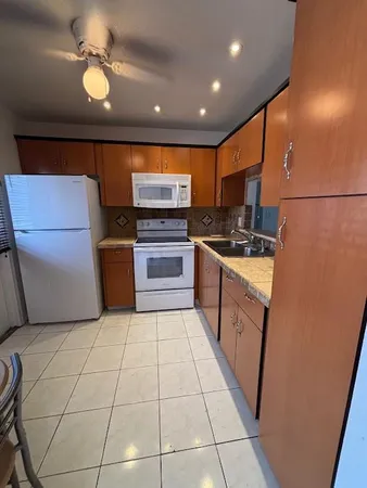 $1,625 | 218 Northeast 12th Avenue, Unit 106, Hallandale Beach, FL 33009
