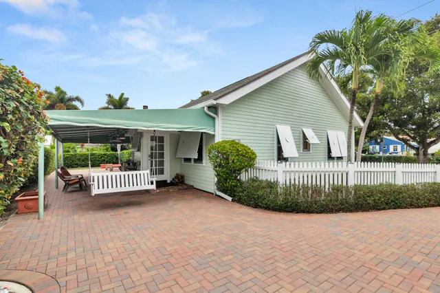 $1,850,000 | 800 Kanuga Drive, West Palm Beach, FL 33401