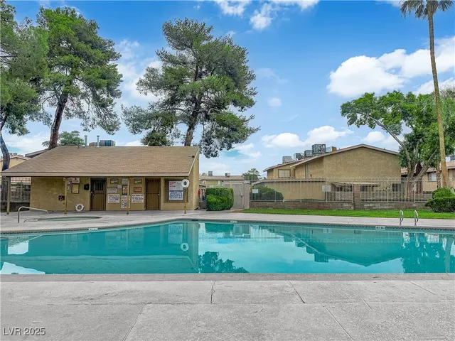 $1,550 | 2248 Short Pine Drive, Las Vegas, NV 89108