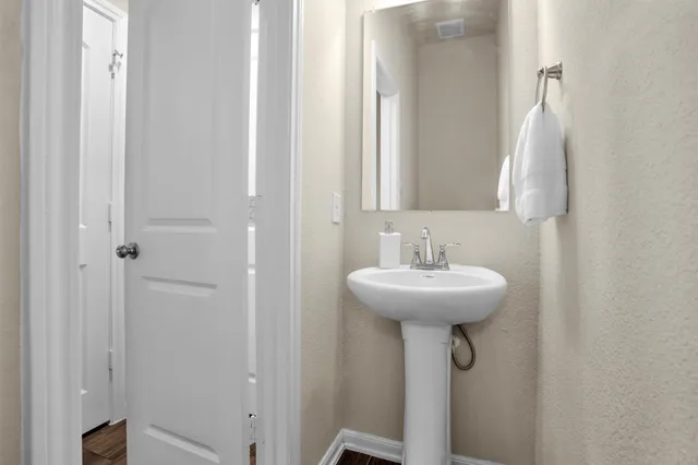 $2,450 | 28100 Rocky Heights Drive, Spring, TX 77386