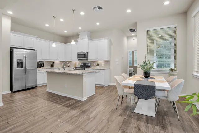 $2,450 | 28100 Rocky Heights Drive, Spring, TX 77386