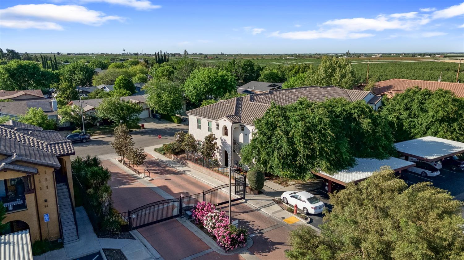 140 Ivy Avenue, Unit A5 Patterson, CA 95363 - Photo 23 of 26 a view of a garden with sitting area