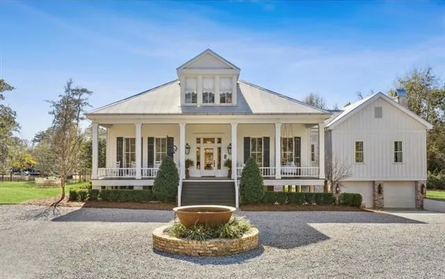 $4,200,000 | 830 South New Hampshire Street, Covington, LA 70433